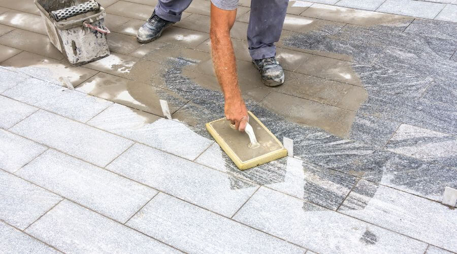Professional gutter cleaning in Avon, SD